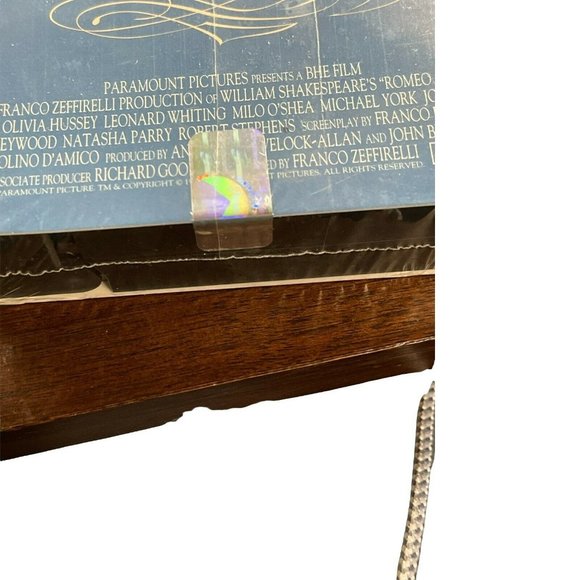 Romeo and Juliet VHS 1998 Tragedy Shakespeare Romance Drama Sealed by Paramount - Picture 3 of 4